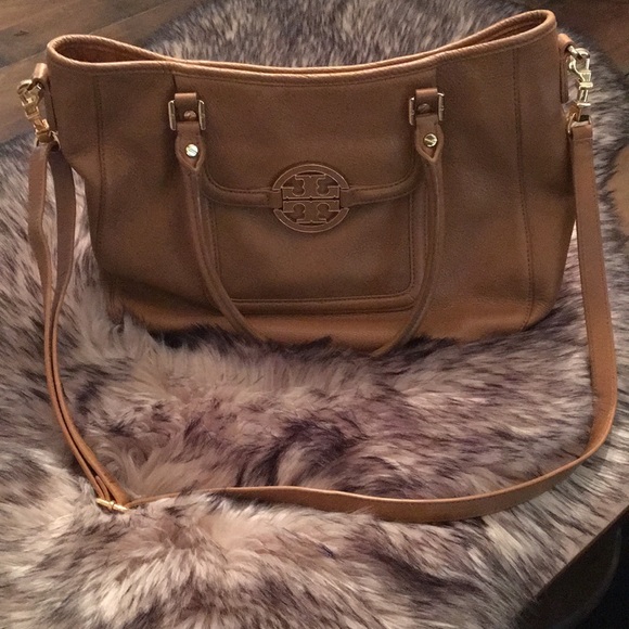 Tory Burch Handbags - Tory Burch Amanda handbag